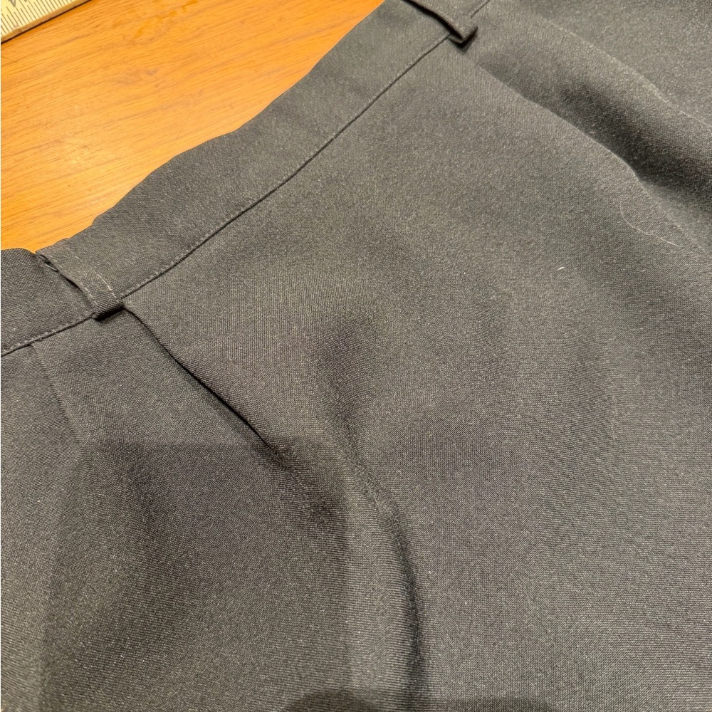 Classic elegant black pencil skirt - Picture 2 of 7